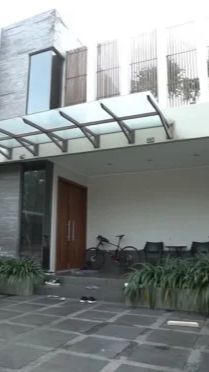 Jarang Tersorot, Ini Potret Rumah Mewah Ari Wibowo yang Mewah dan Cozy Abis