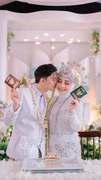 Intip Potret Akad Nikah Ahmad Pule Putra Komedian Mastur yang Luput Dari Sorotan, Pesona Istri Menjadi Perhatian