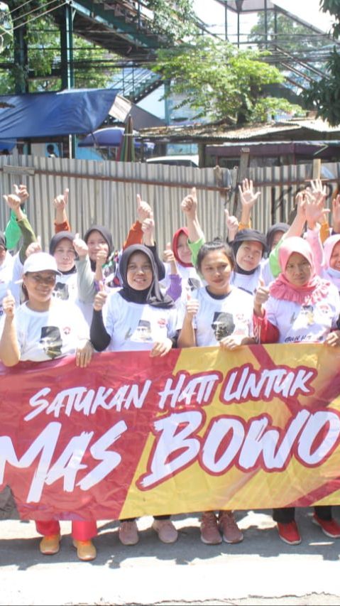 Warga Cimahi Antusias Hadiri Senam Sehat dan Pembagian Sembako Relawan Mas Bowo