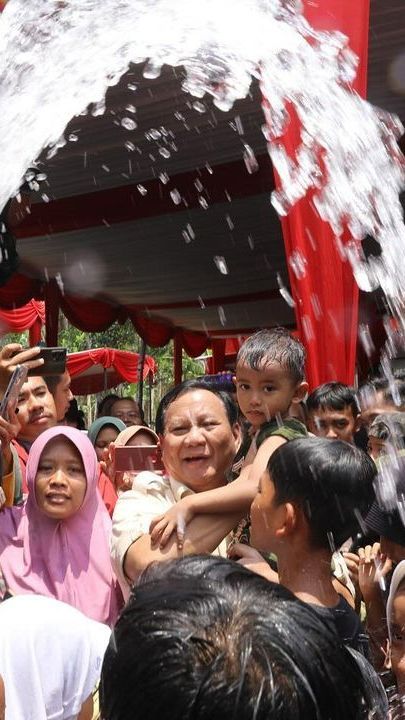 Atasi Kekeringan, Menhan Prabowo Berikan Bantuan 16 Titik Sumur Bor di Jateng