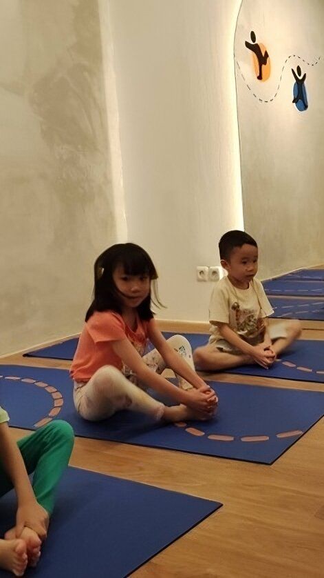 Mengunjungi Studio Yoga Khusus Anak-Anak Pertama di Indonesia, Tawarkan Kelas Pilates sampai Seni