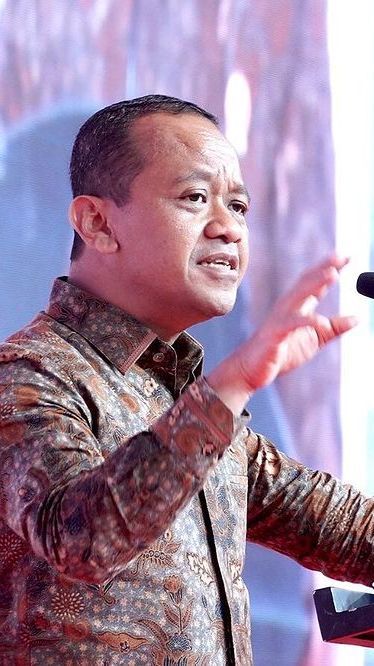 VIDEO: Bahlil Tajam Kritik Syarat Usia Ikut Pilpres 