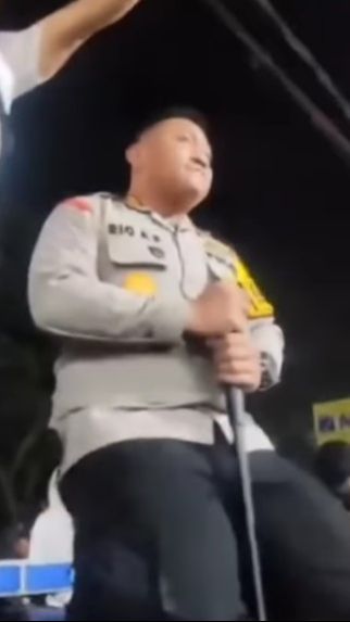 Viral Aksi Heroik Kapolres Binjai, Rela Berlutut Demi Lerai Warga yang Main Hakim Sendiri ke Pelaku Curanmor