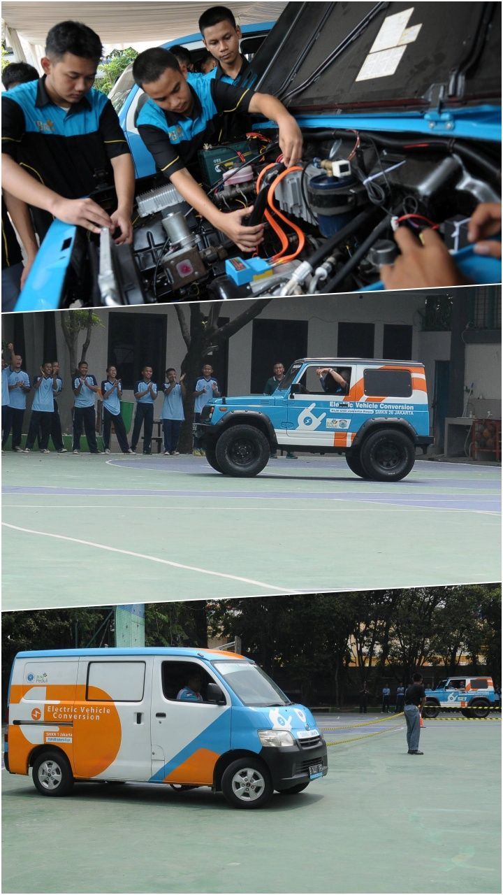 FOTO: Melihat Uji Coba Dua Mobil Hasil Konversi dari Mesin Konvensional ke Listrik Karya Pelajar SMK di Jakarta