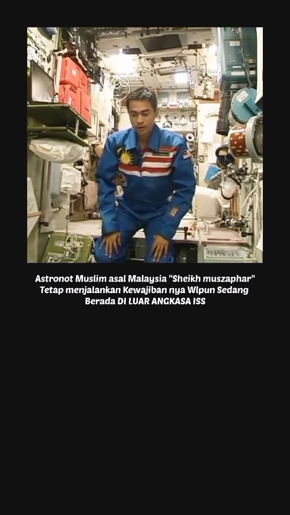 Khusyuknya Astronot Ini Salat di Luar Angkasa