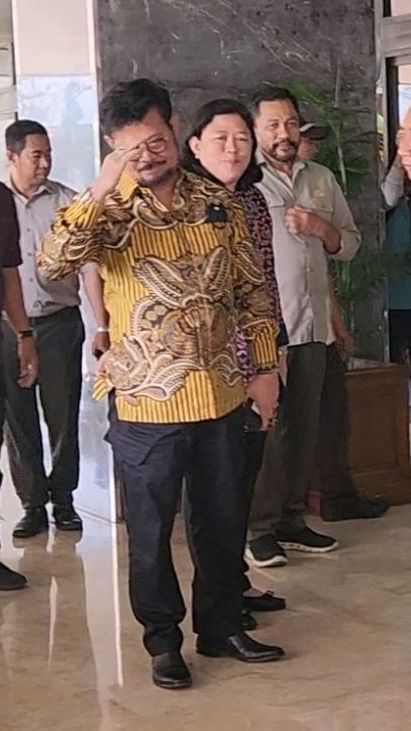 Hormat Syahrul Yasin Limpo di Kantor Kementan