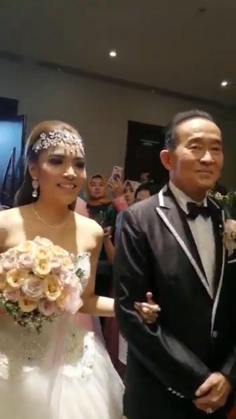 Ternyata Sudah Nikah Lagi, Ini Sosok Tiara Agnesia Istri Muda Ayah Mirna Salihin Korban Kopi Sianida