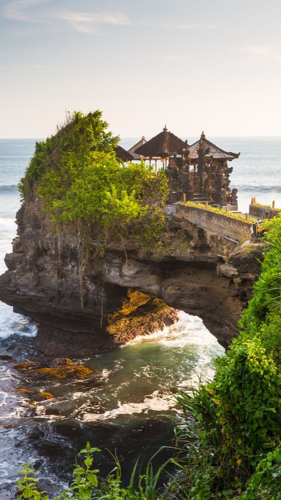 5 Fakta Unik Tanah Lot yang Perlu Diketahui