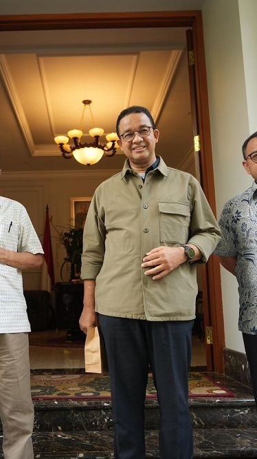 Anies Minta Pendukungnya Tak Rusak Poster Calon Lain: Jangan Dibalas dengan Dirobek, Kita yang Terbaik