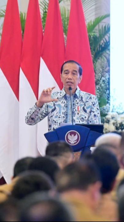 Reaksi Jokowi soal Baliho Ganjar-Mahfud Dicopot di Bali