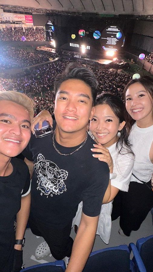 Deretan Foto Boy William dan Keluarga di Jepang, Seru Banget Nonton Konser Coldplay