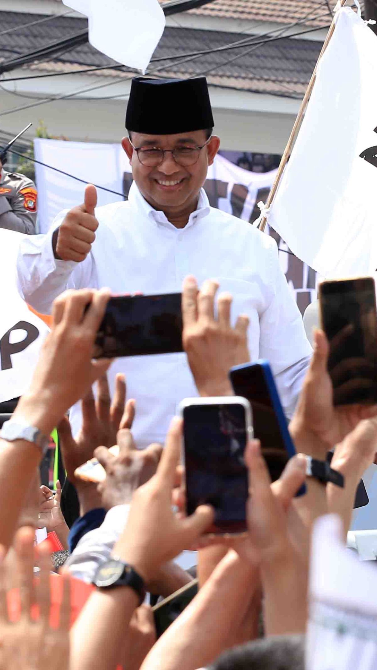 Anies Ingin Taman Jadi Tempat Bermain, Singgung Larangan Injak Rumput di Monas