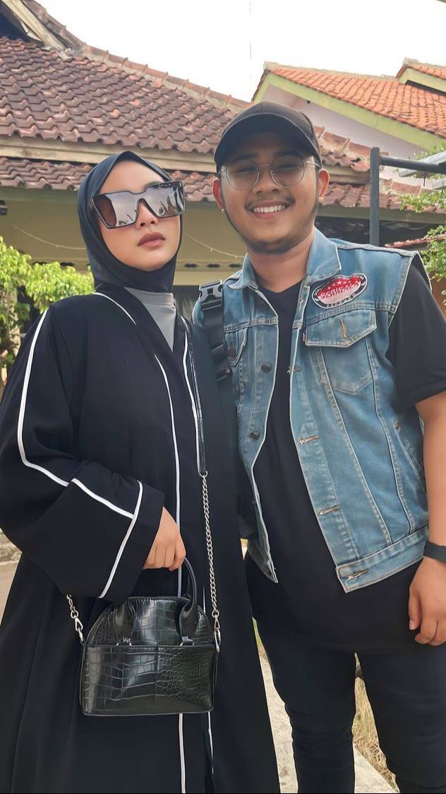 4 Tahun Membangun Bahtera Rumah Tangga, Ini Momen Harmonis Rumah Tangga Ega Noviantika dan Rafly DA yang Bahagia Dengan Dua Buah Hati