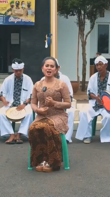 Uniknya Seni Misdaq Karawang yang Hampir Punah, Kolaborasikan Musik Kasidah dengan Dangdut Jaipong