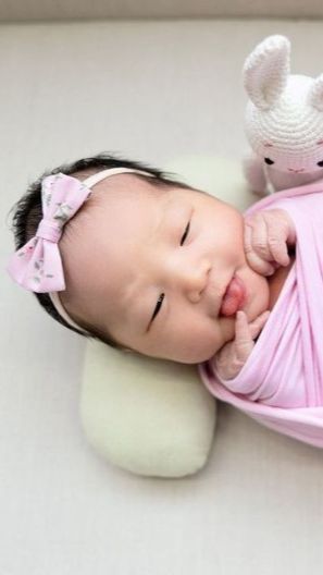 5 Potret Imut Baby Julia Eden Anak Jessica Tanoesoedibjo dan Jonathan Natakusuma