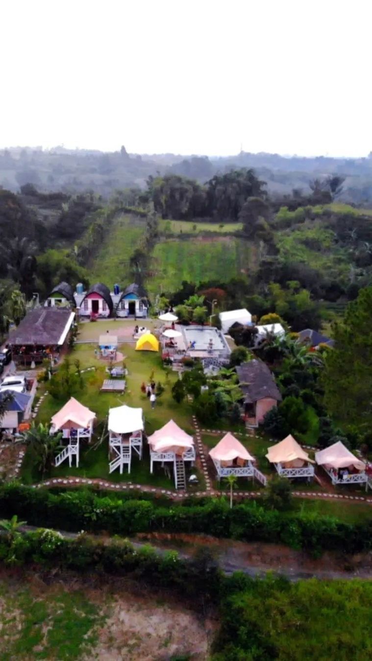 Menilik Keindahan Juma Bakal Dokan, Wisata Glamping di Tanah Karo yang Wajib Dikunjungi