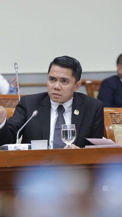 TOP NEWS: Arteria Vs Sahroni Ribut Adu Mulut di DPR | Fraksi PDIP Sewot Semprot Kapolri 'Istimewa'