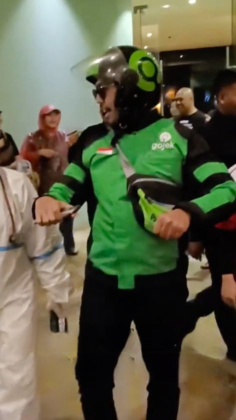 Kenang Jasa Pahlawan saat Pandemi, Anak Buah KSP Moeldoko Cosplay jadi Nakes hingga Ojol Sampai Diusir Satpam