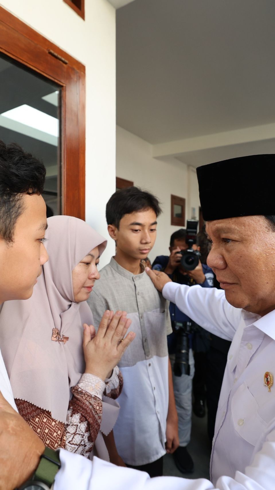 Berduka Cita, Prabowo Janji Bantu Keluarga 4 Penerbang Gugur Saat Pesawat Super Tucano Jatuh