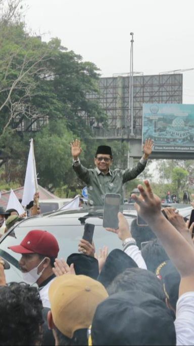 Ramai soal Mahfud Md Foto di Kokpit Pesawat Garuda Indonesia, Begini Aturan Sebenarnya