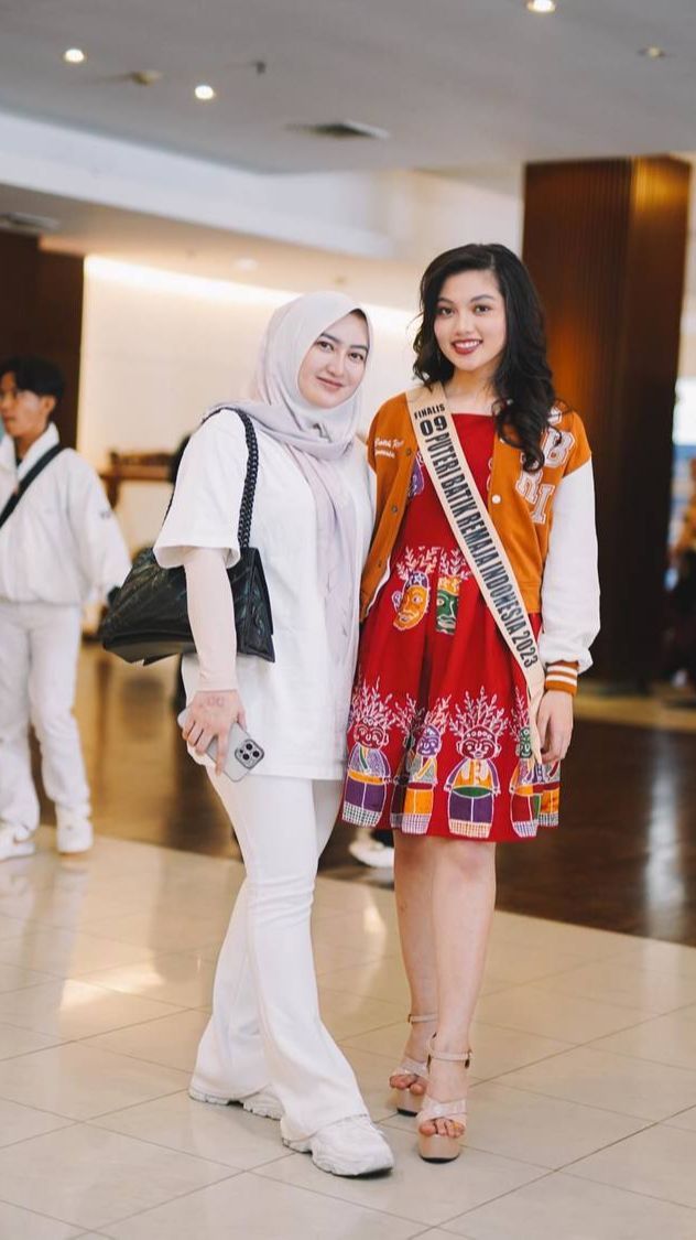 7 Potret Raihana Zemma Anak Sahrul Gunawan Jadi Runner Up 1 Kontes Kecantikan Remaja, Cantik & Berprestasi7 Potret Raihana Zemma Anak Sahrul