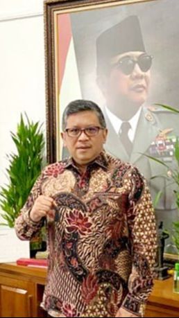 VIDEO: Hasto PDIP Singgung Jokowi, Geram Baliho Ganjar-Mahfud Dicopot Sebut Abuse Of Power