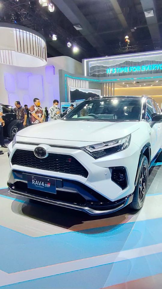 Toyota Recall SUV Populernya akibat Problem Baterai