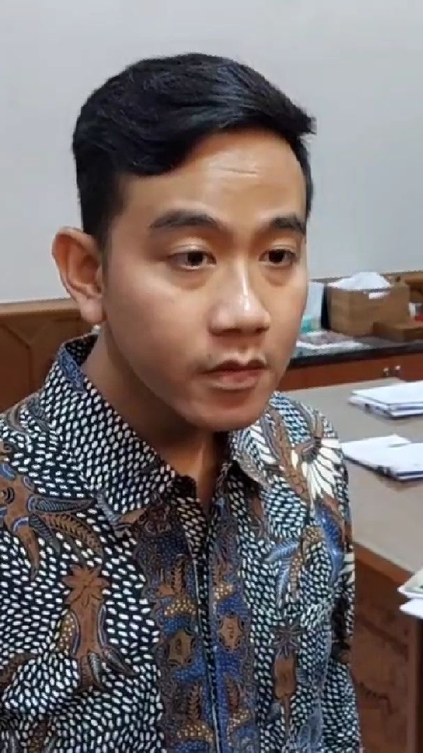 Gibran Respons Tudingan Hasto soal Tekanan Penguasa: Relawan Saya Juga Diintimidasi