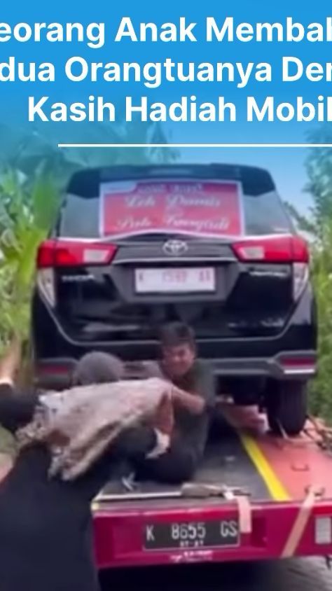 VIDEO: Anak Kasih Hadiah Innova Venturer Buat Orangtuanya, Ibunya Malah Ngamuk Disabet Pakai Kain