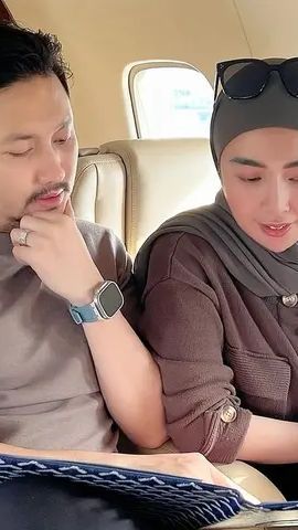 Kini Dikenal Tajir, Intip Potret Angga Wijaya dan Istri Pamer Naik Jet Pribadi, Didoakan Langgeng