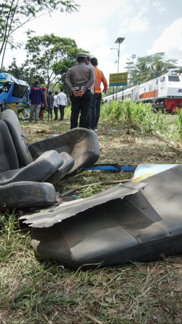 Buntut Kecelakaan KA Probowangi Vs Minibus, KAI Tingkatkan Keselamatan di Perlintasan Sebidang