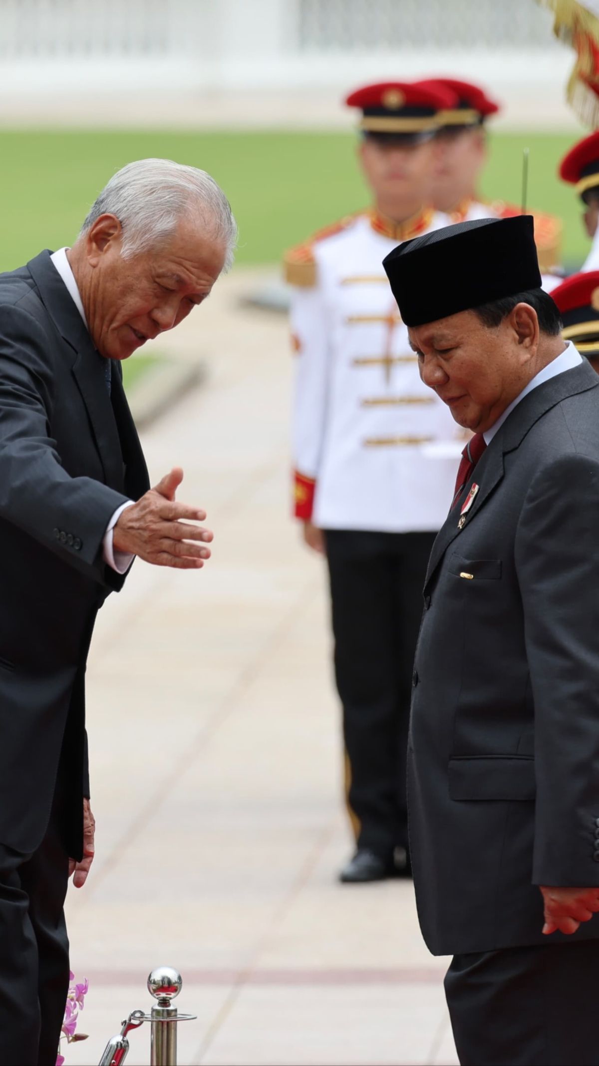 Prabowo Terima Penghargaan Militer Tertinggi dari Pemerintah Singapura