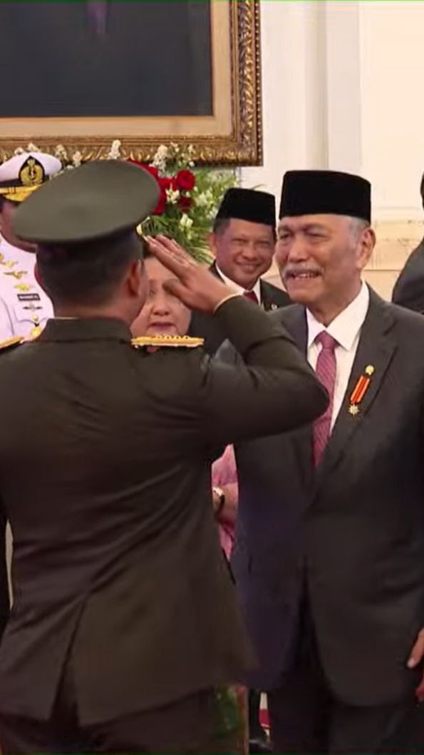 VIDEO: Luhut Hadiri Pelantikan Sang Menantu Letjen TNI Maruli Jadi Kasad