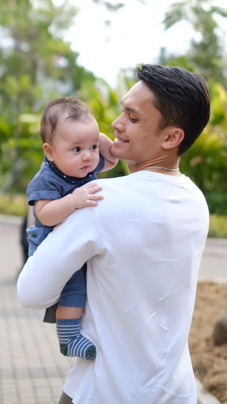 Potret Terbaru Baby Asher, Bayi Gemas Anak Kedua Randy Pangalila