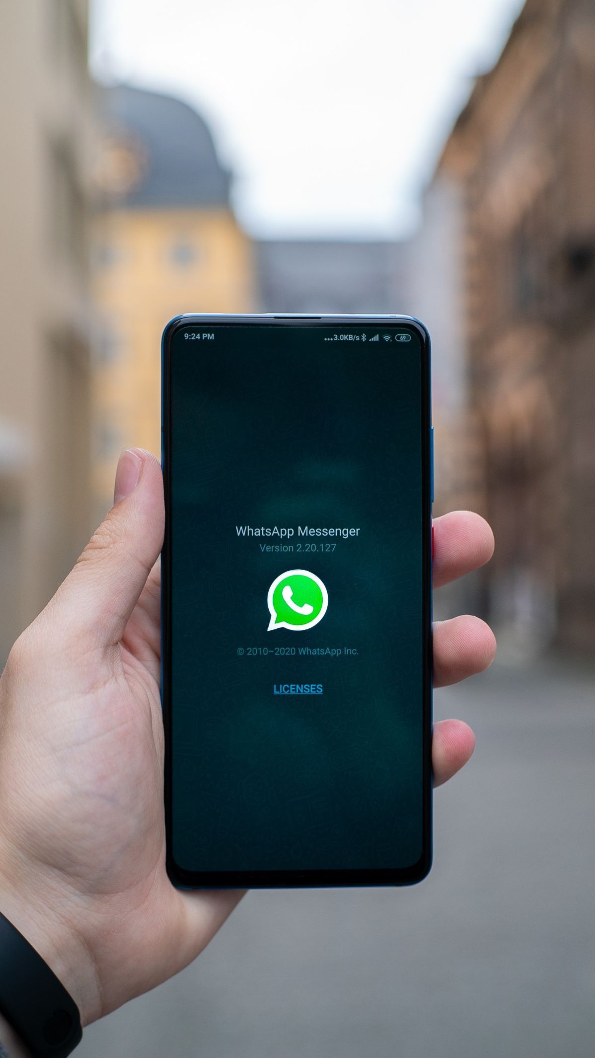 Cara WhatsApp 'Tangkal' Berita Hoaks Pemilu dengan Fitur Forward Limit