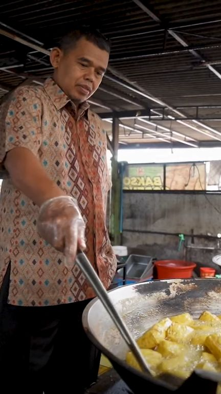 Pernah Ditipu, Ini Kisah Perjuangan Juragan Tahu Pedas Merintis Bisnis Kuliner hingga Sukses