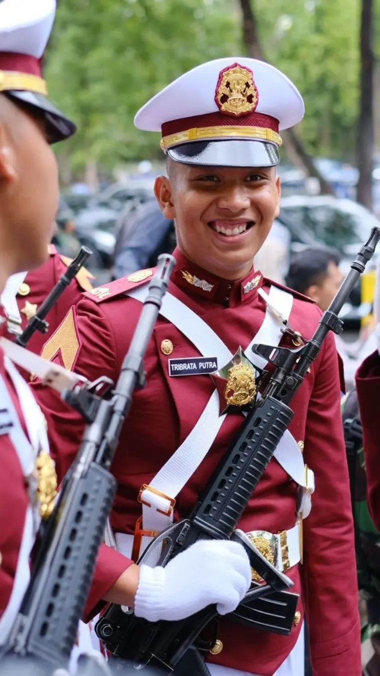 Momen Spesial Tribrata Putra Sambo Foto Bareng Letjen TNI Berdarah Kopassus