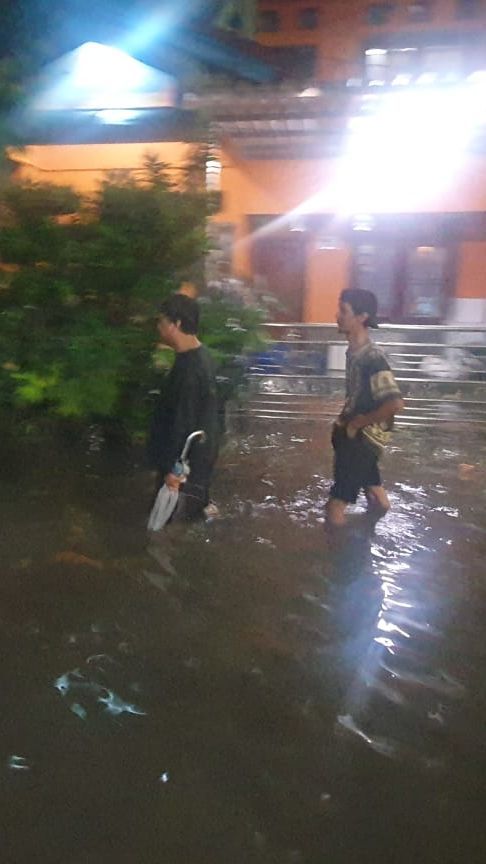 Banjir Melanda Depok, 200 Rumah di Pondok Tirta Mandala Terendam hingga Satu Meter