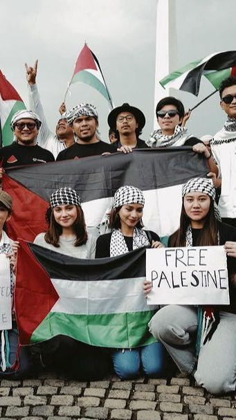 Potret Artis dan Public Figure Tanah Air Ikut Aksi Bela Palestina di Monas, Ada Atta Halilintar Hingga Syifa Hadju