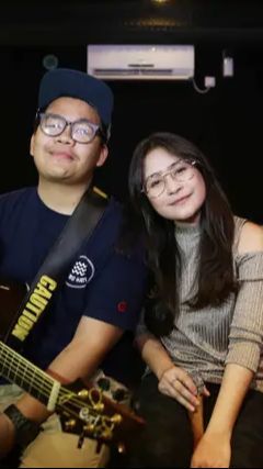 Potret masa lalu Kiki eks CJR dan Prilly Latuconsina yang pernah menjalin hubungan romantis