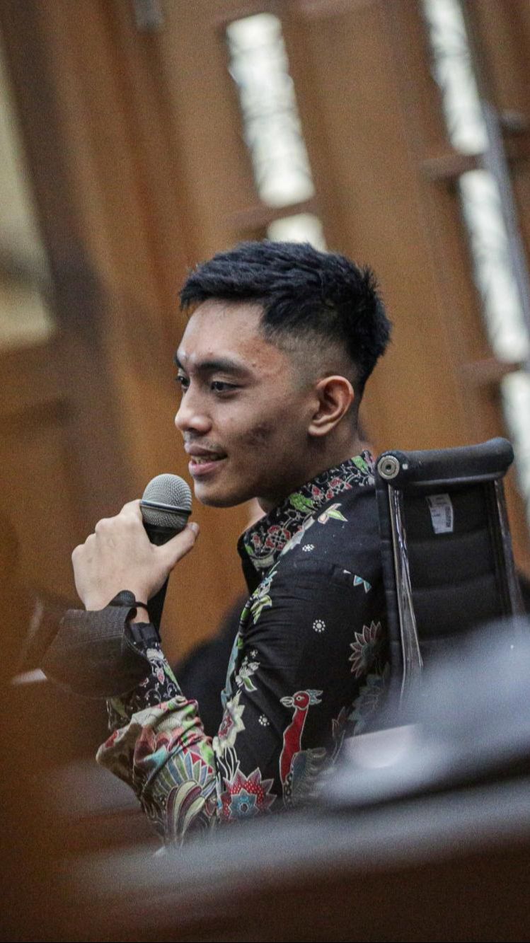 FOTO:  Gaya Mario Dandy Tanpa Disumpah Sampaikan Kesaksian di Sidang Lanjutan Rafael Alun