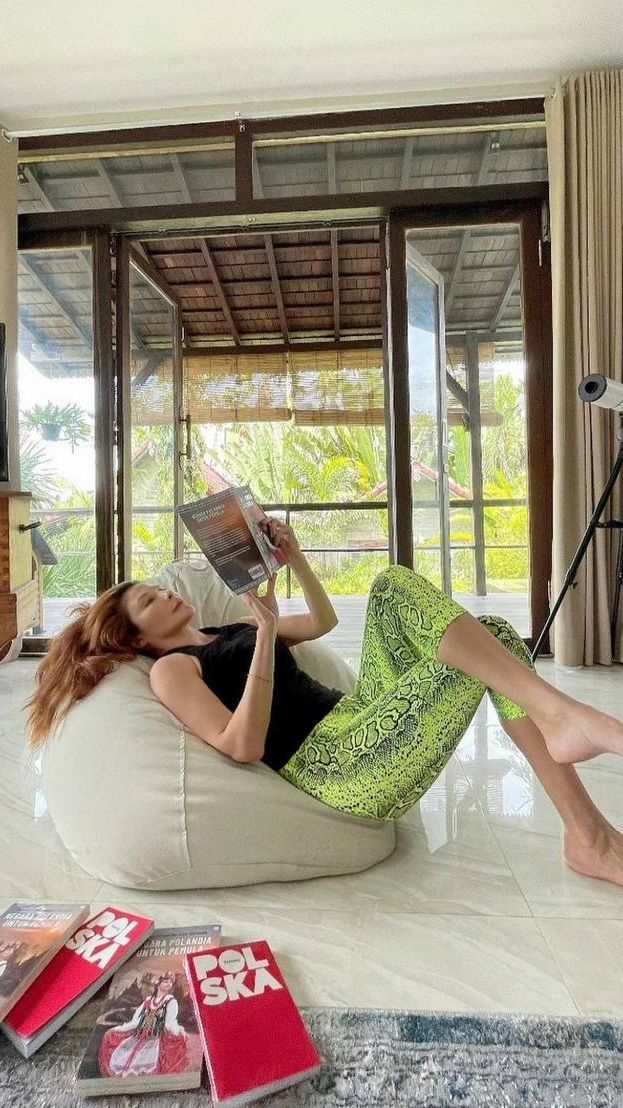 Asyiknya Tinggal di Bali, Potret Rumah Tamara Bleszynski yang Gede dan Nyaman - Bikin Betah Abis!