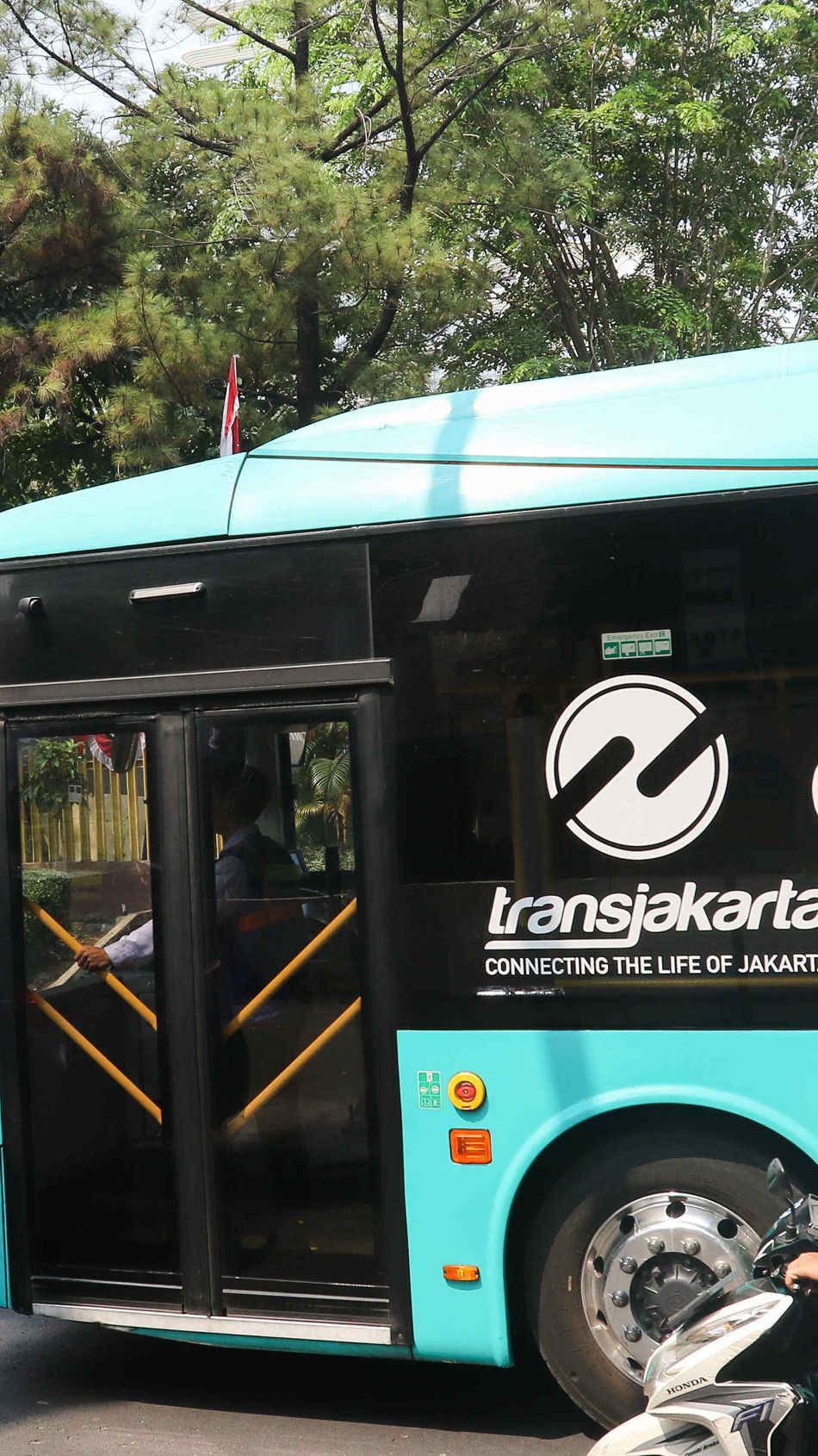 Ada Demo Jelang Sidang Putusan MKMK, Transjakarta Lakukan Penyesuaian Rute