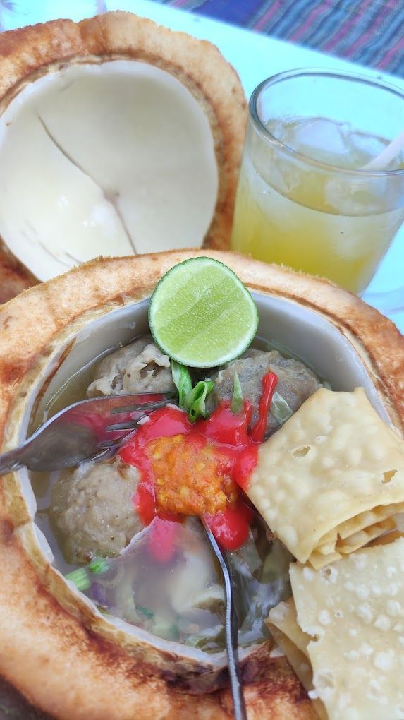 Menyantap Bakso Degan di Tepi Sawah Bojonegoro, Punya Cita Rasa Unik Gurih Segar Menggoyang Lidah