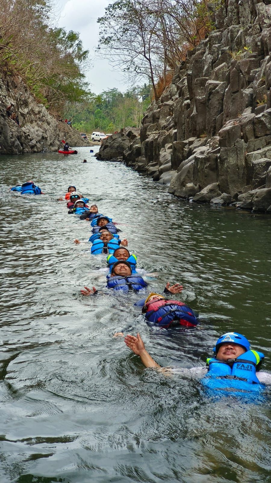 Hidden Gem! Melihat Pesona Leuwi Kanjeng Dalem di Garut Selatan yang Bikin Betah Segala Usia