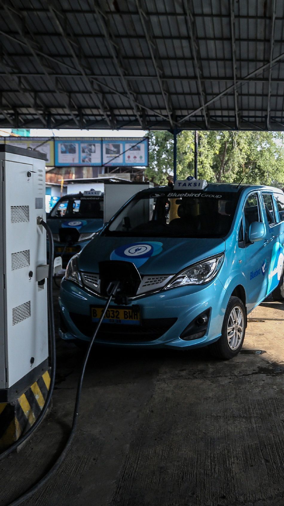 Bluebird Belanja 500 Mobil Listrik untuk Armada Taksi 2024