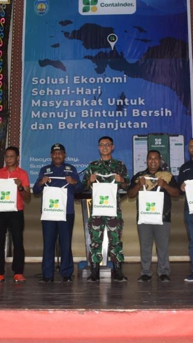 Sandiaga Puji Inovasi Pengelolaan Sampah di Papua: Awal Perubahan Nyata