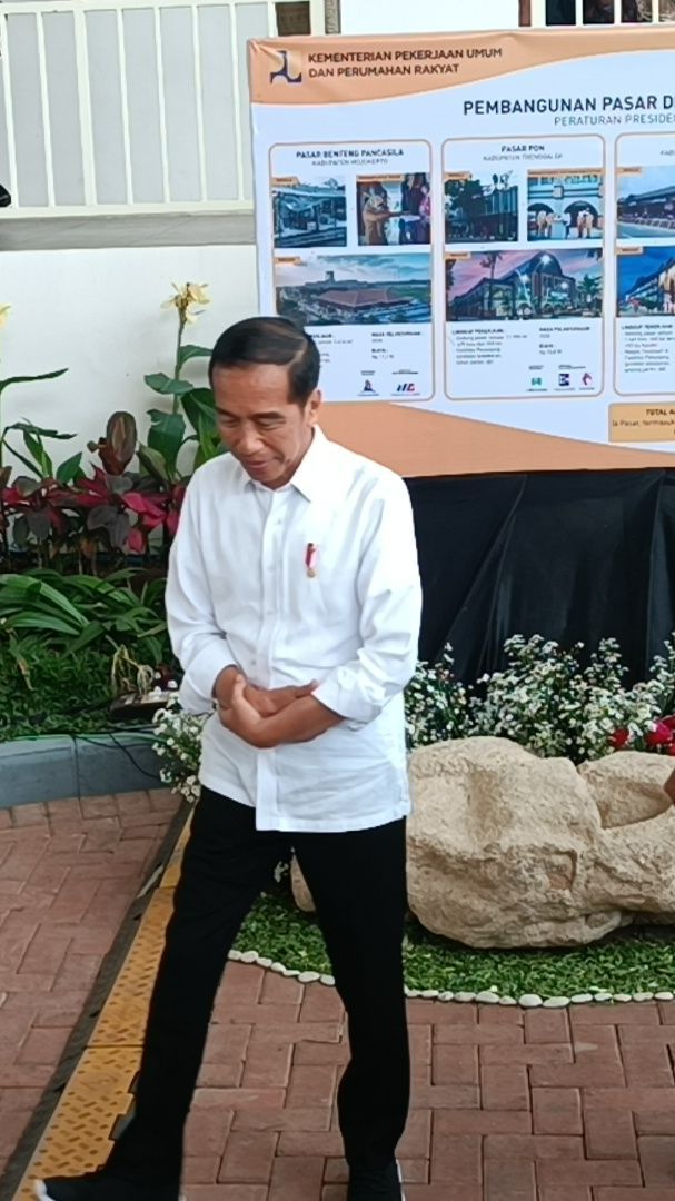 Pasar Induk Among Tani Kota Batu Diresmikan, Jokowi: Gedungnya Sangat Megah