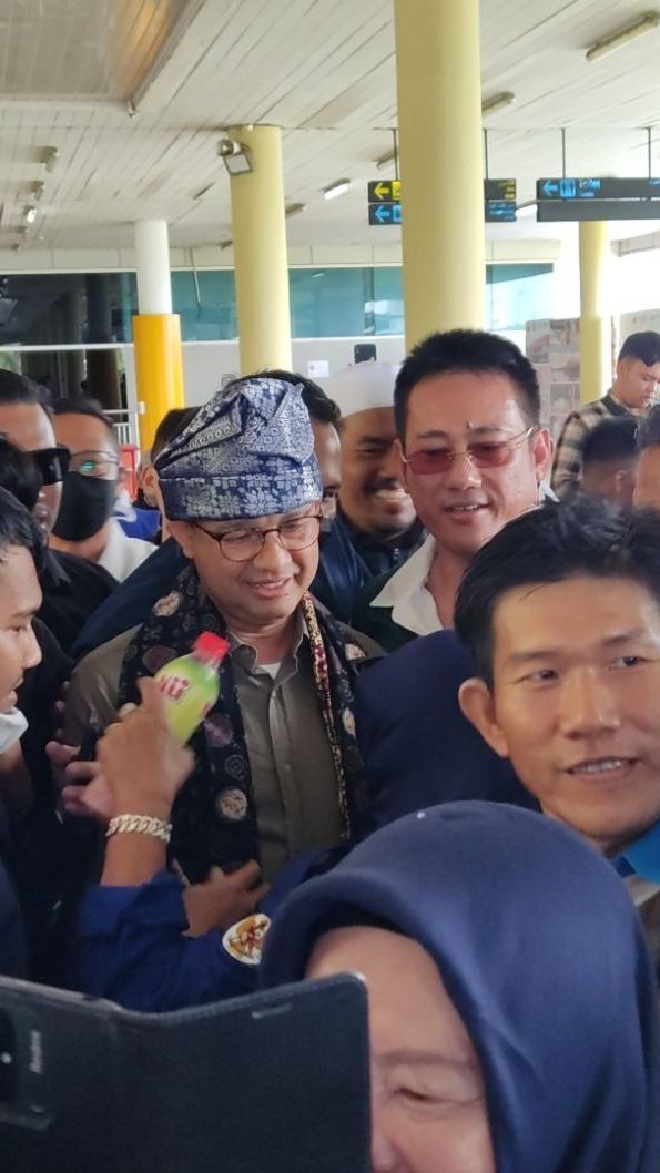 Pedagang Sulit Dapat Modal, Anies Bakal Buat Koperasi: Supaya Tidak Terjebak Pinjol Ilegal