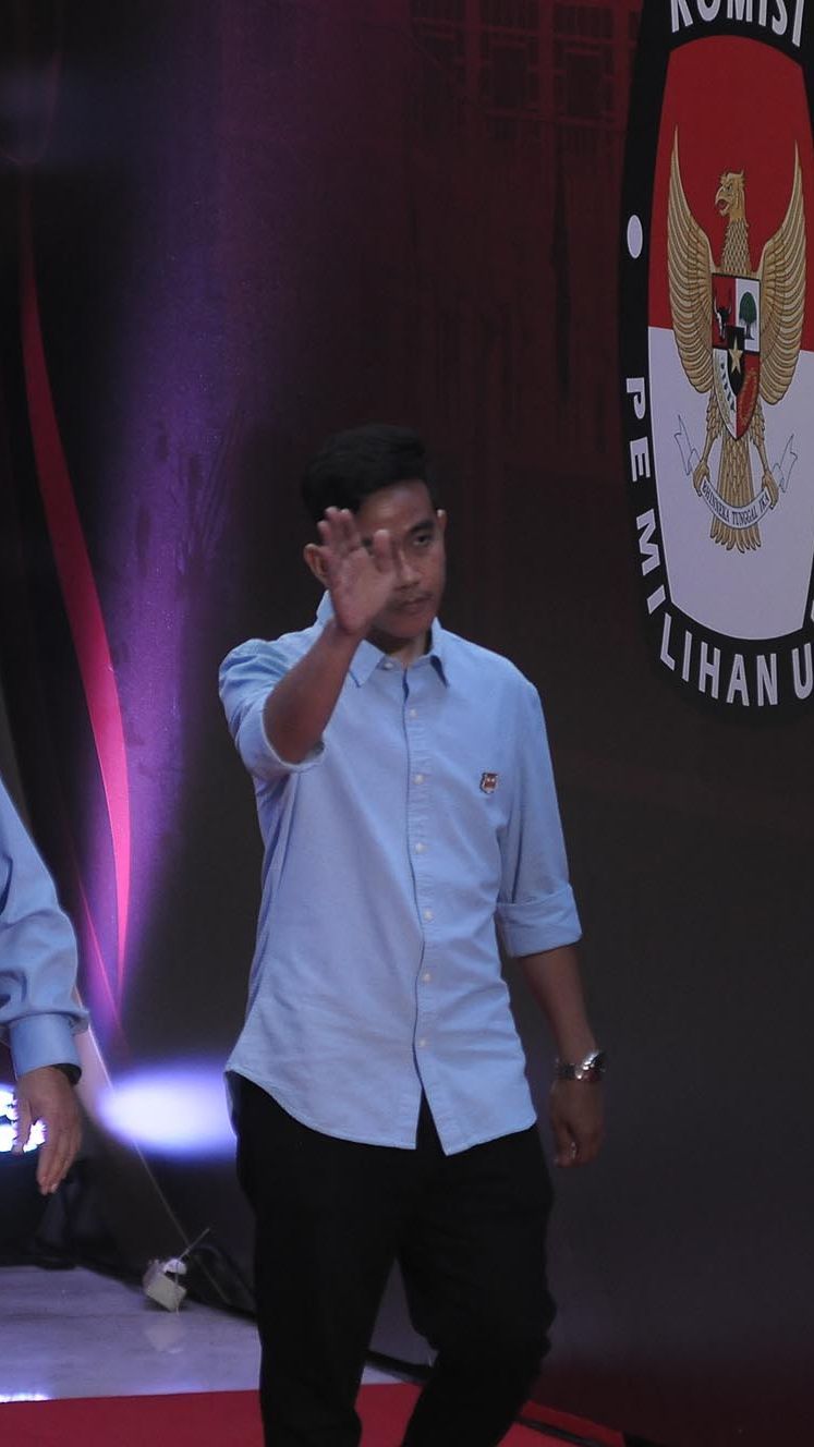 VIDEO: Priiitt, Pelanggaran! Aksi Kompor Gibran di Debat Kena Tegur KPU